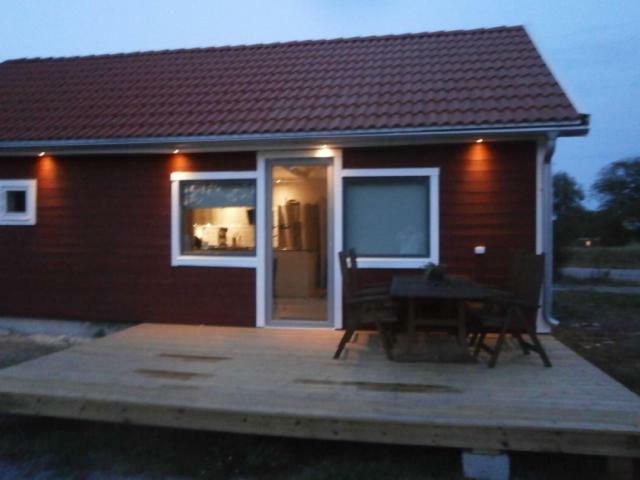 Stuga Pa Hassloe Bredavik  Exterior foto